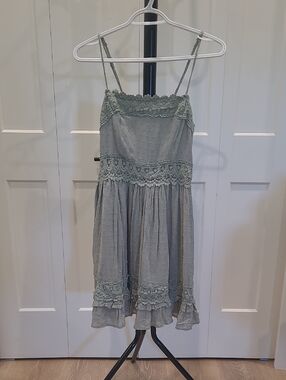 BLUIVY Sage Green Lace-Trim Spaghetti Strap Dress